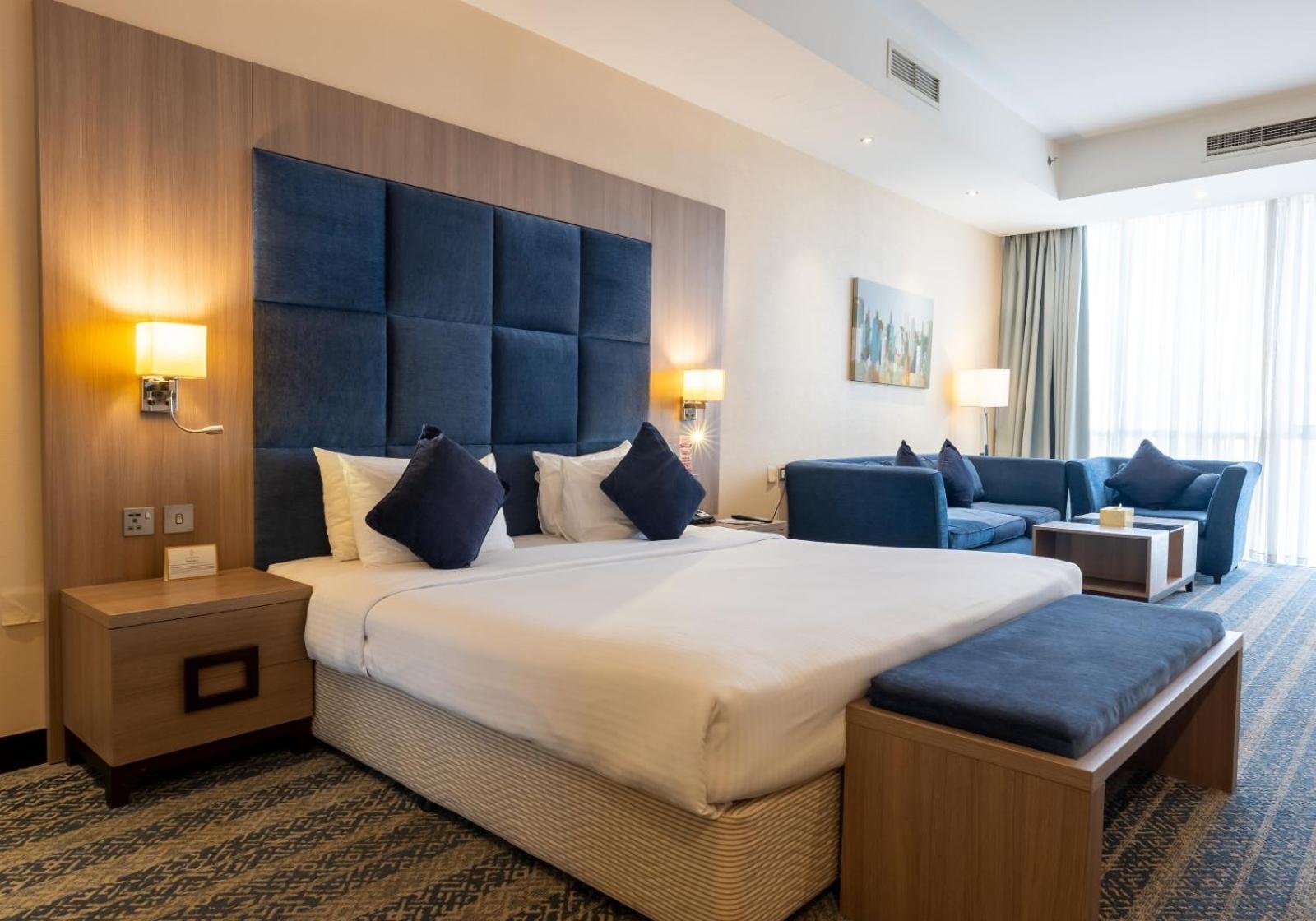The Castle Premium Hotel Doha Extérieur photo